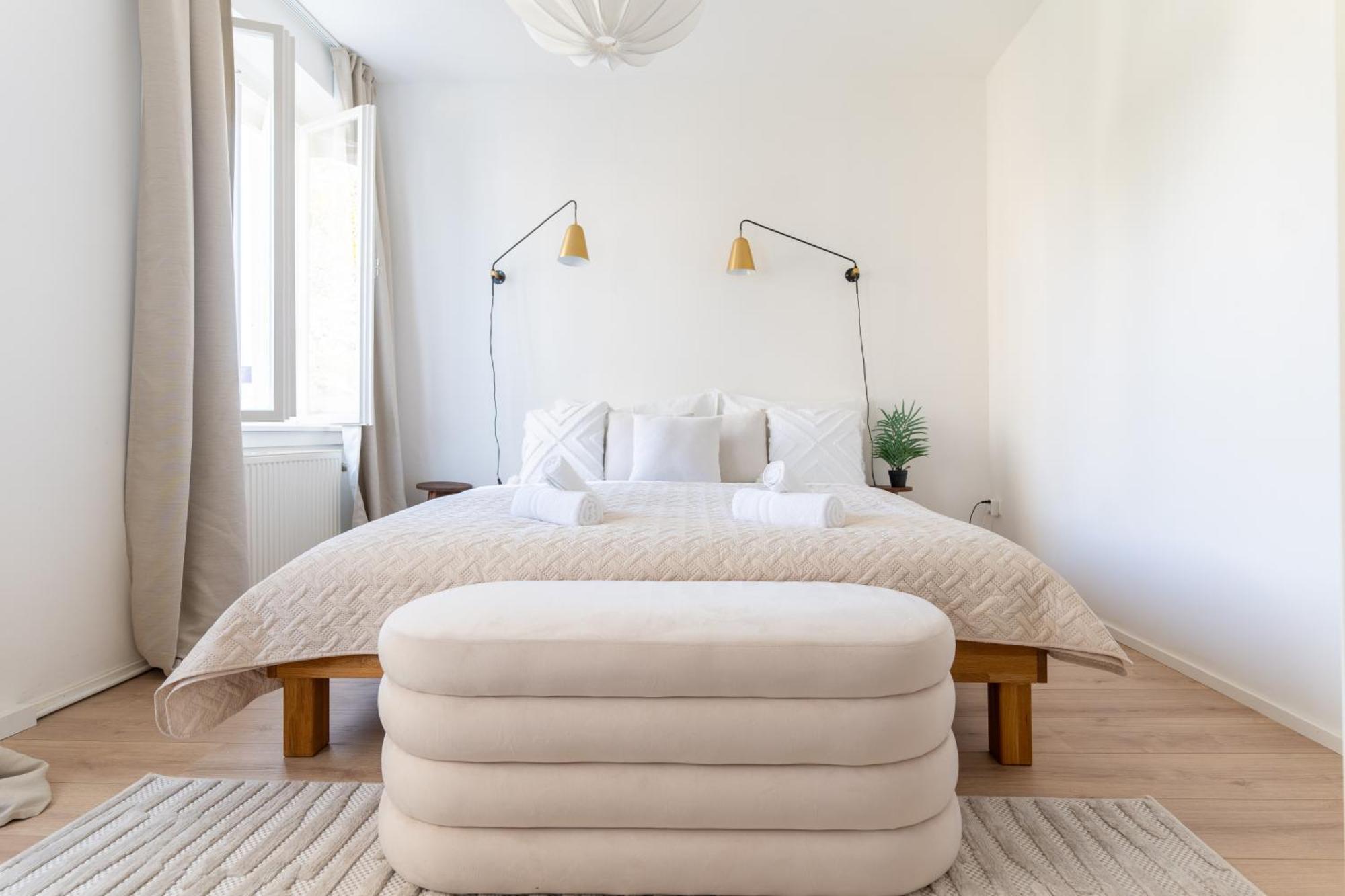 Riverside Appartement - City Center クレムス アン デル ドナウ エクステリア 写真